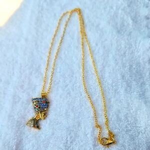 Elegant Gold Necklace with Multicolor Pendant